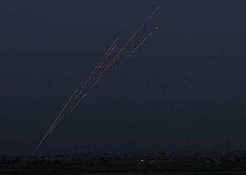 Estado Islámico disparó a Israel en un intento por atraerlo a Siria - Ex jefe de inteligencia