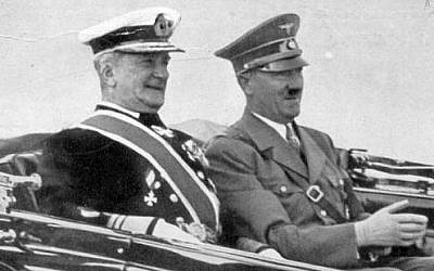 Regente de Hungría Miklós Horthy de Nagybánya (izquierda) con Adolf Hitler, año no especificado (Wikimedia Commons)