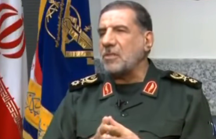 El general Ismail Kowsari, comandante adjunto de la base Tharallah de la Guardia Revolucionaria iraní, visto en Al-Alam TV el 27 de septiembre de 2017. (Captura de pantalla de YouTube / Middle East Media Research Institute)