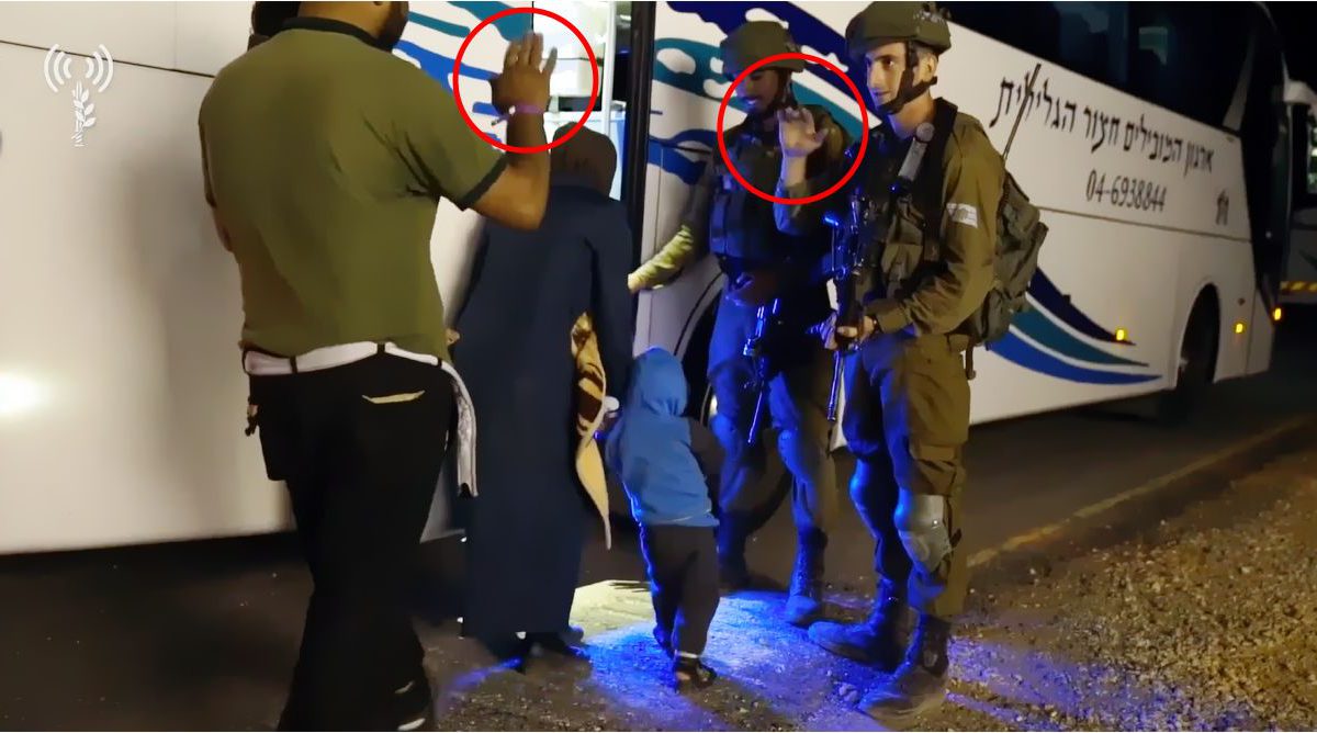 Algunos cascos blancos se negaron a evacuar a través de Israel