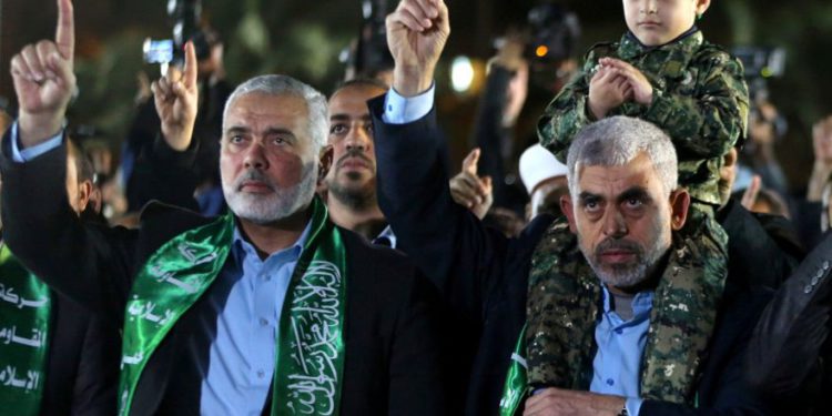 Funcionario de la Autoridad Palestina: líder de Hamas no liberará soldados a cambio de tregua con Israel