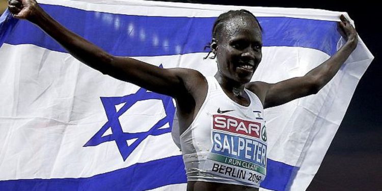 Mujer israelí gana el maratón de Florencia, rompiendo récord nacional