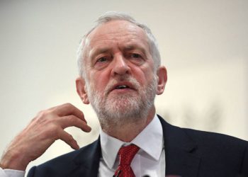 Hamas administra influyente página de Corbyn en Facebook