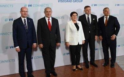 PM Netanyahu y los jefes de Estado de Hungría, Eslovaquia, República Checa y Polonia, en Budapest, 19 de julio de 2017 (Haim Tzach / GPO)
