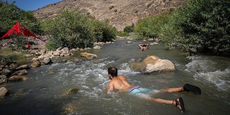 Ministerio de Salud insta a la calma a medida que más fuente de agua del Golán se contaminan