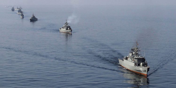 Irán realiza importante simulacro naval en el Golfo con más de 100 embarcaciones