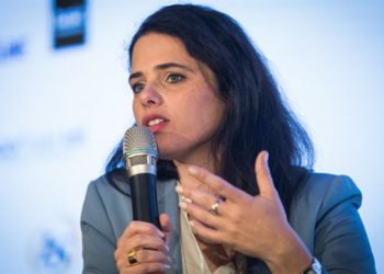 Ministra de Justicia: Hacer las cosas más difíciles para Hamas, no es tan sencillo