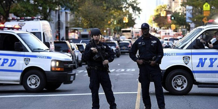 Cinco personas, tres de ellas bebés, fueron apuñaladas en una guardería de Nueva York