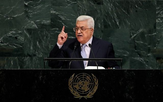 El presidente de la Autoridad Palestina, Mahmoud Abbas, se dirige a la Asamblea General de las Naciones Unidas en la sede de la ONU el 20 de septiembre de 2017 en la ciudad de Nueva York. (Drew Angerer / Getty Images / AFP)