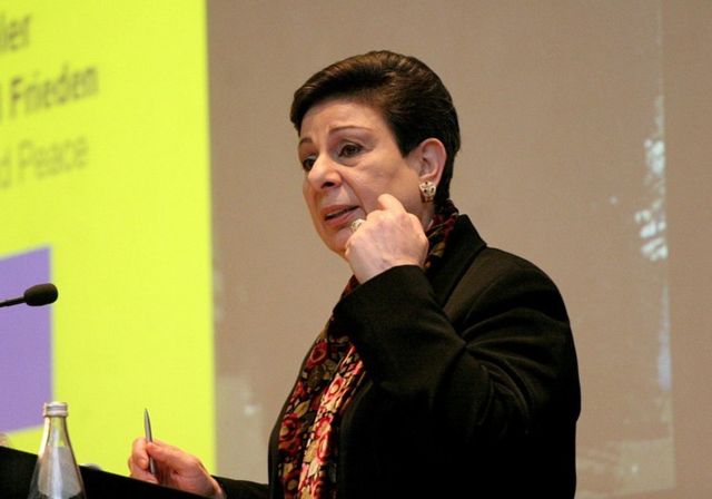 Miembro del comité ejecutivo de la OLP, Hanan Ashrawi. (crédito de la foto: Wikimedia Commons)