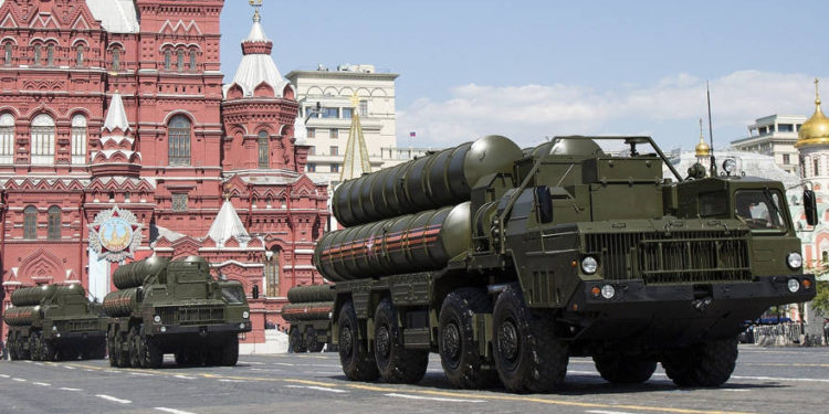 Informe: Rusia envía a Siria el S-300 mejorado para contrarrestar ataques israelíes