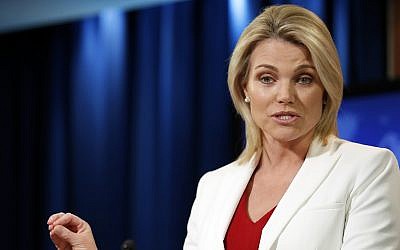 La portavoz del Departamento de Estado, Heather Nauert, habla durante una sesión informativa en el Departamento de Estado en Washington, el 9 de agosto de 2017. (AP Photo / Alex Brandon)