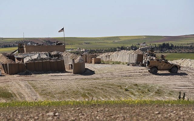 Ilustrativo: fuerzas militares estadounidenses en Siria en abril de 2018 (AP Photo / Hussein Malla)