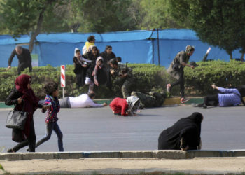 Ejército iraní culpa a Israel y Estados Unidos por ataque al desfile militar que mata a 24 personas