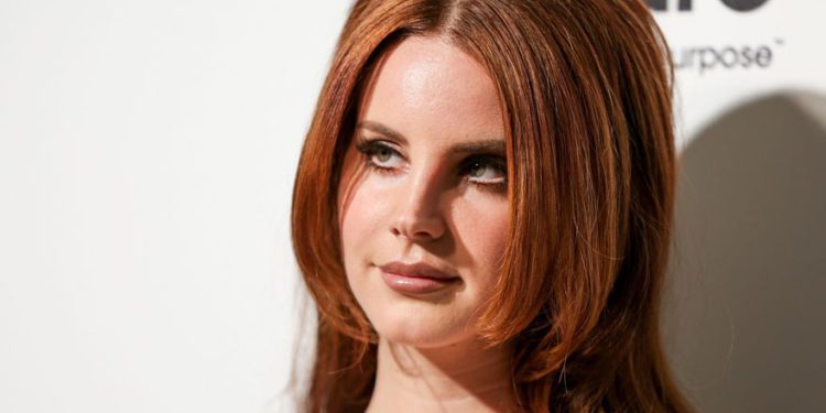 Lana Del Rey cancela concierto en Israel, cita la incapacidad de actuar para fanáticos palestinos