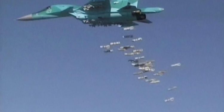 Desafiando advertencia de EE. UU, Rusia golpea Idlib con ataques aéreos