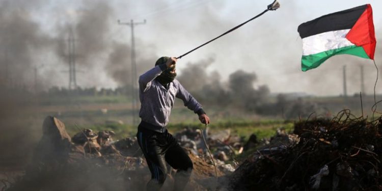 Confirmado: niño de Gaza murió por rocas árabes, no por disparos de las FDI