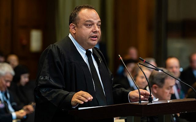 Asesor jurídico del Ministerio de Asuntos Exteriores de Israel Tal Becker en la Corte Internacional de Justicia en La Haya, 5 de septiembre de 2018 (Foto de la ONU / Wendy van Bree. Cortesía de la Corte Internacional de Justicia)