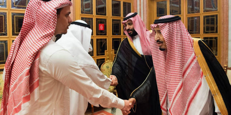 Rey de Arabia Saudita y el príncipe heredero se reúnen con la familia de Jamal Khashoggi