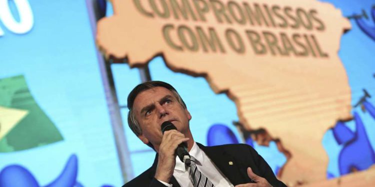 Candidato pro-Israel, Bolsonaro de Brasil es comparado con Hitler por partido opositor