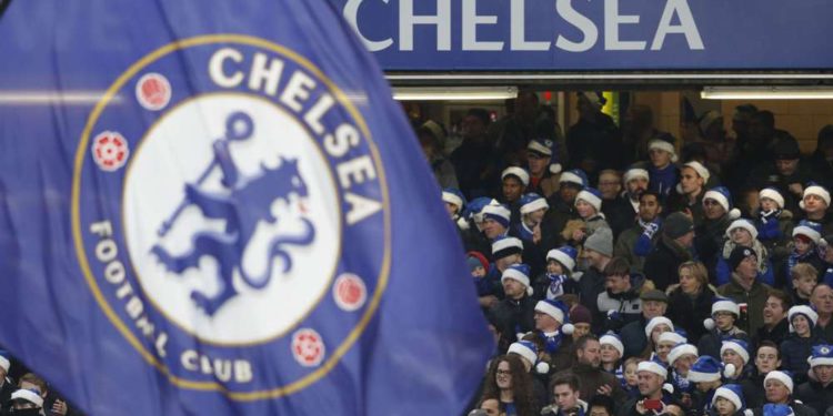 Hinchas antisemitas del Chelsea deberán visitar Auschwitz o perderán beneficios