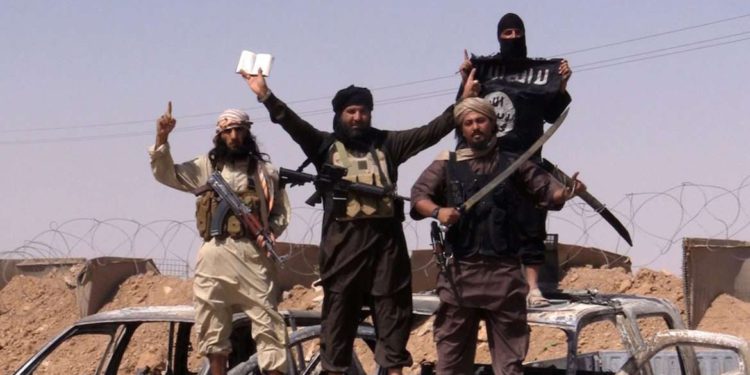 Estado Islámico tomó 700 rehenes en Siria y amenaza con matar a 10 por día