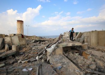 Israel atacó 20 objetivos de Hamas en Gaza en represalia por ataque con cohetes