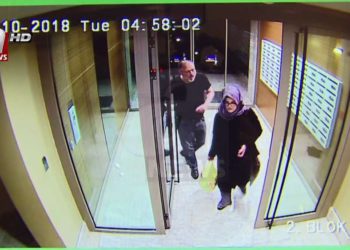 Un asistente real ordenó asesinar a Khashoggi vía Skype: “Tráeme la cabeza del perro”