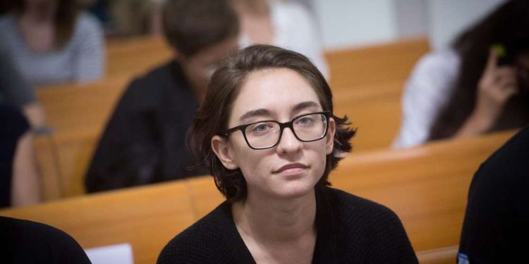 Lara Alqasem se siente “aliviada” de poder ingresar a Israel para estudiar