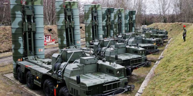 India compra de Rusia el sistema de defensa S-400, pone a prueba relaciones con EE. UU