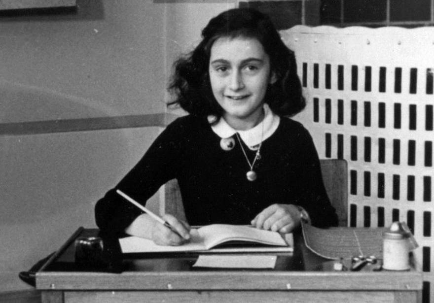 La hermanastra de Ana Frank cuenta su historia