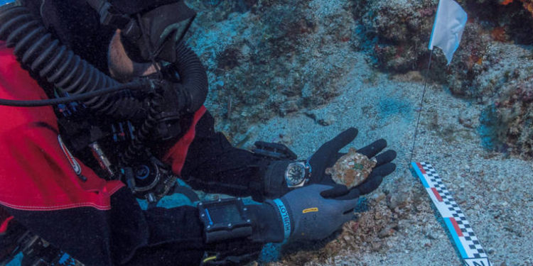 Pieza faltante del Mecanismo Anticitera encontrado en el fondo del Mar Egeo