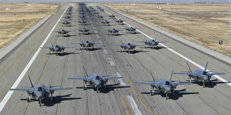 Aviadores del F-35A de EE.UU. regresan a casa después del primer despliegue de combate