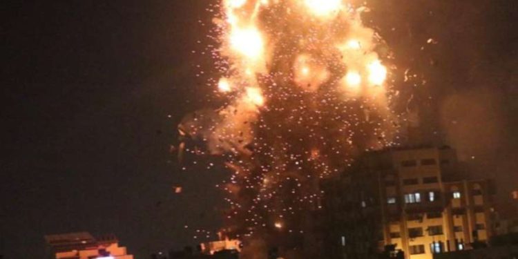 Ejército de Israel bombardea la estación Al-Aqsa TV de Hamas en Gaza