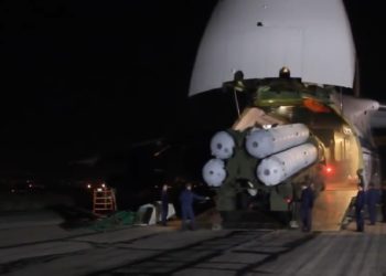 Ejército sirio afirma que las defensas aéreas S-300 “mantienen a Israel a raya”