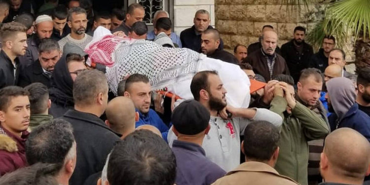 En Hebrón, entierran a palestino asesinado en Ashkelon por cohete disparado desde Gaza