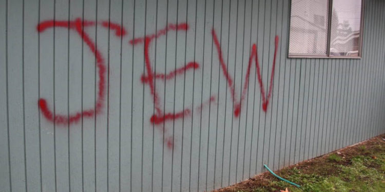 Graffitis antisemitas son pintados en hogares judíos de Seattle