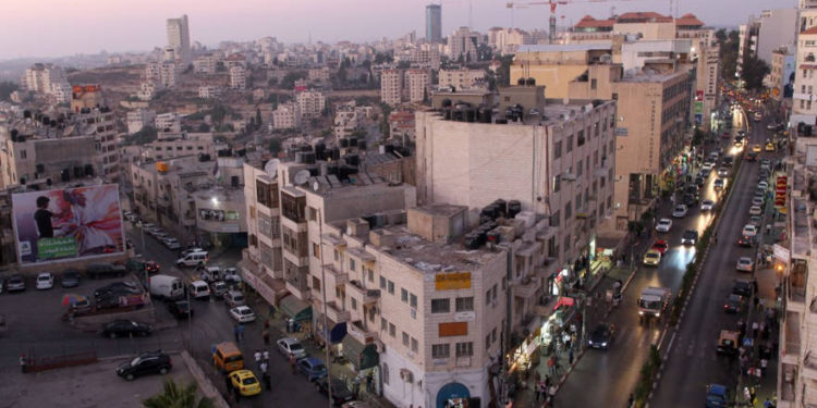 Autoridad Palestina condena a palestinos a 15 años de trabajos forzados por vender tierras a judíos