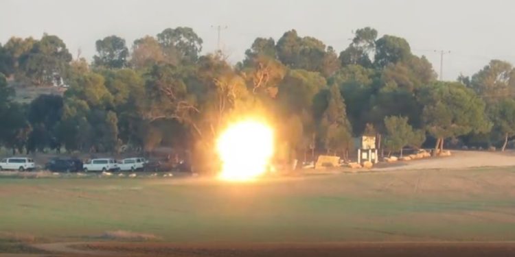 Hamas publicó vídeo de impacto de misil antitanque a autobús en Israel
