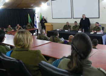 Liberman: el gobierno otorgó “inmunidad” a los líderes terroristas de Hamas