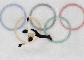 Alexei Bychenko de Israel compite en la final de la competencia de patinaje libre individual masculino en los Juegos Olímpicos de Invierno, 17 de febrero de 2018. (Crédito de la foto: REUTERS)