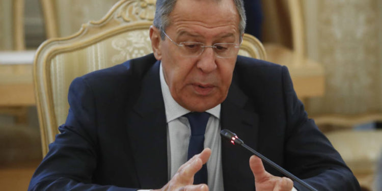 El ministro de Asuntos Exteriores ruso, Sergei Lavrov, asiste a una reunión en Moscú, Rusia. (Crédito de la foto: SERGEI KARPUKHIN / REUTERS)