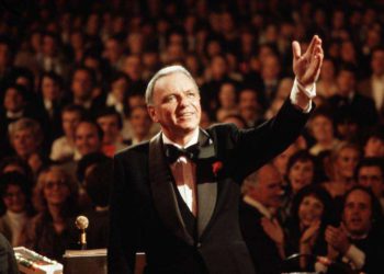 Kipá de Frank Sinatra subastado de $ 9,000