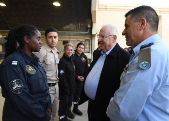 Rivlin: Hezbolá causará la "caída" del Líbano