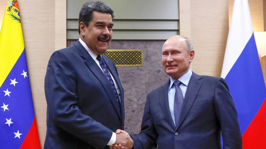 Putin se reúne con Nicolás Maduro en Moscú y muestra su apoya a la dictadura en Venezuela