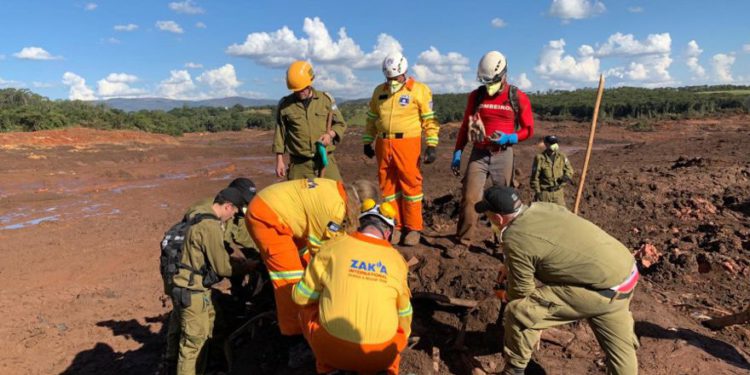 Elogios y críticas al equipo humanitario que Israel envió a Brasil