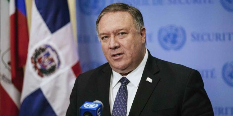 El secretario de Estado de EE. UU., Mike Pompeo, habla a la prensa después de asistir al Consejo de Seguridad de la ONU en la sede de las Naciones Unidas, el 26 de enero de 2019 (Foto AP / Kevin Hagen)