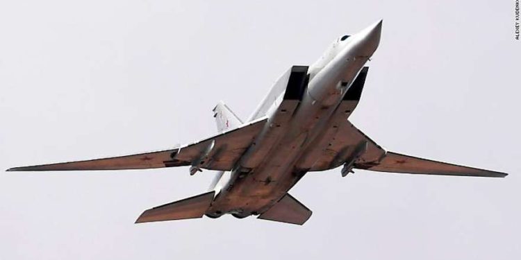 Caza Tupolev Tu-22M3 supersónico se estrella en el noroeste de Rusia