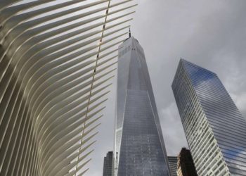 Exhibición de arte del World Trade Center con la bandera de Arabia Saudita será reubicada