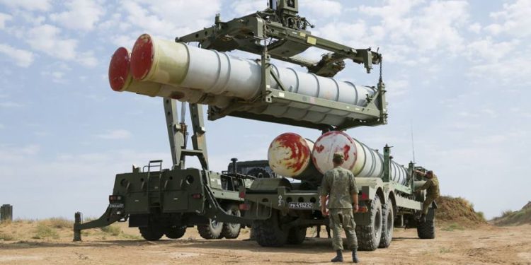 Turquía pude establecer los sistemas S-400 de Rusia en Ankara o Estambul